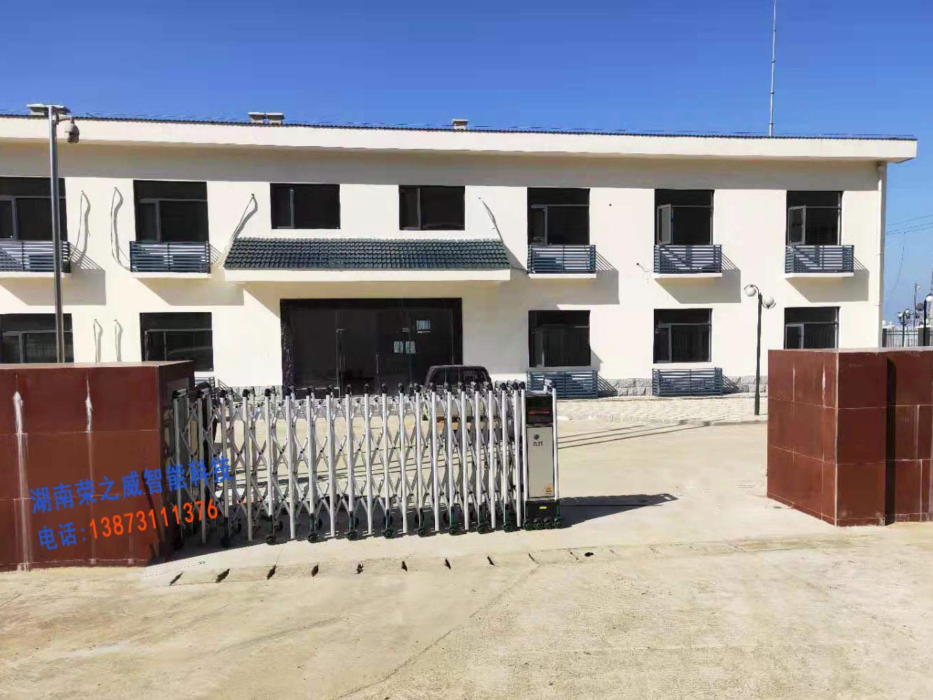 江永電廠鋁合金電動(dòng)門順利完工